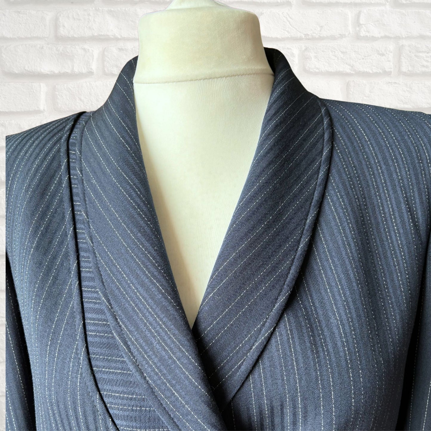 Vintage Navy Blue and White Cropped Pinstriped Long Sleeved Jacket. .Approx UK size 12-14