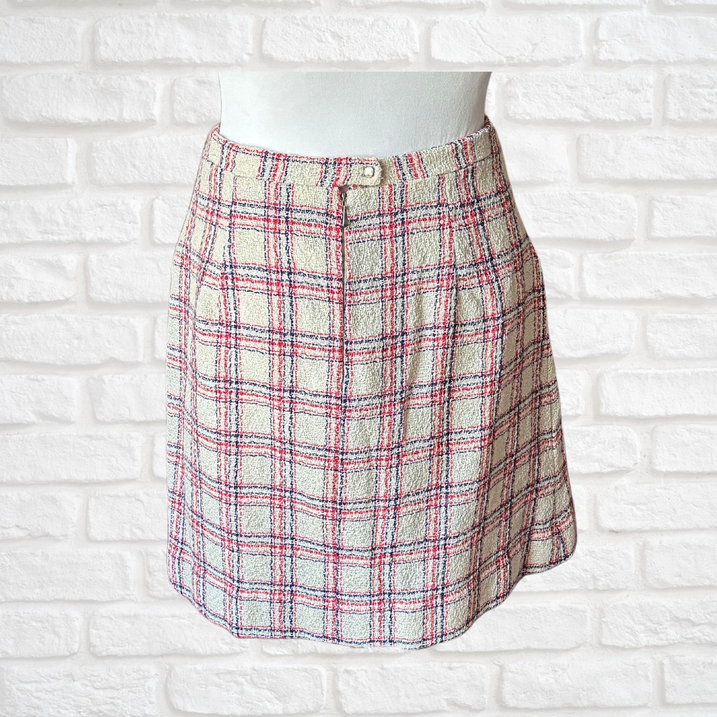 Vintage Cream, Red & Blue Tartan Mini Skater Skirt with Front Pleats. Approx UK size 8-10