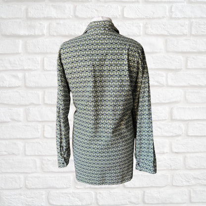 1970s Green, Black and White Geometric Print Cotton Vintage Shirt. Approx UK size L-XL (men  ) 18-20( women)