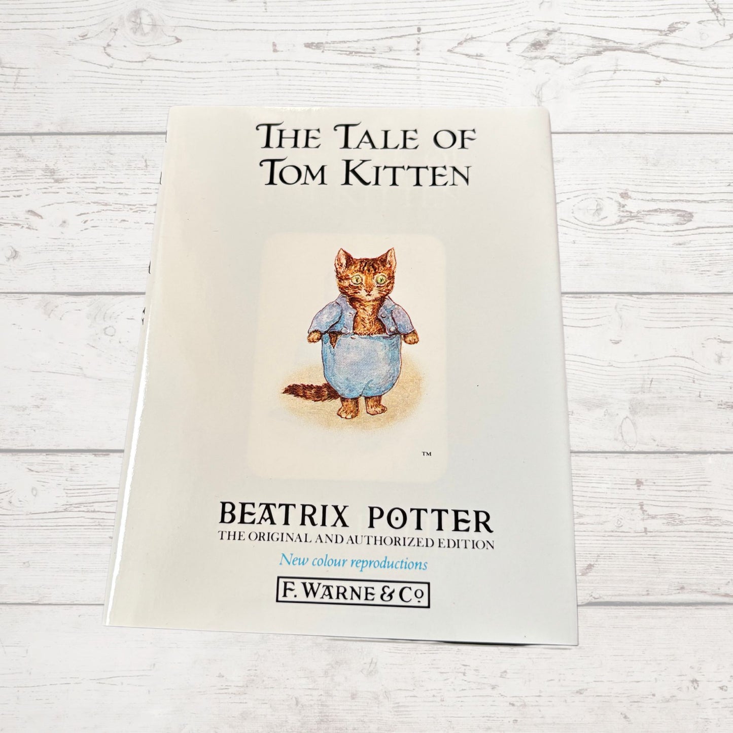 The Tale of Tom Kitten.Vintage Beatrix Potter Book. 1989 edition. Great Gift Idea