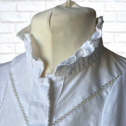 Vintage White Cotton Blouse with Frill Collar. Approx UK size 12-14