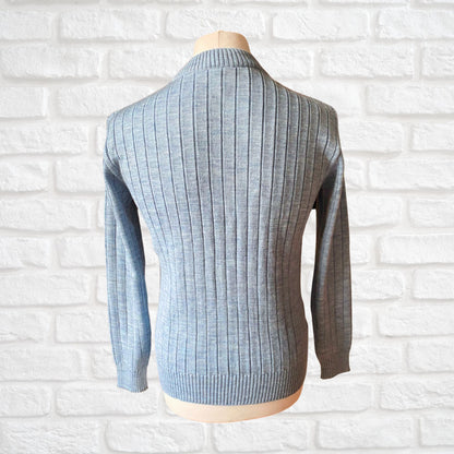Vintage blue ribbed cable knit crew neck sweater. Approx UK size 12-14(w) sml to med (m)