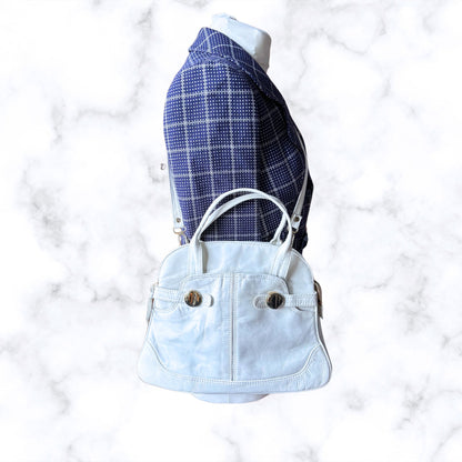 White Leather 70s Vintage Shoulder and top handle Bag by Sandix. Stylish and Secure