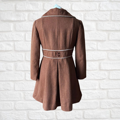 70s Vintage Brown Wool Lightweight Fit and Flare Coat. Approx UK size 8-10