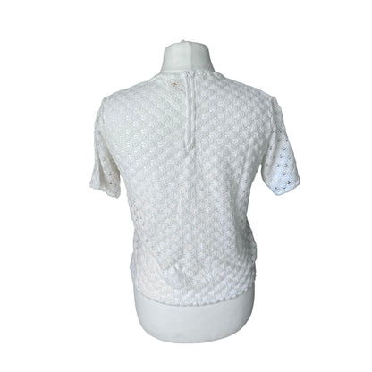 White open knit 60s short sleeved top/ round neck tee shirt  . Approx UK size 12-16