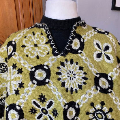70s  green and black reversible fringed poncho/cape. Approx  U.K.  size 10 -16