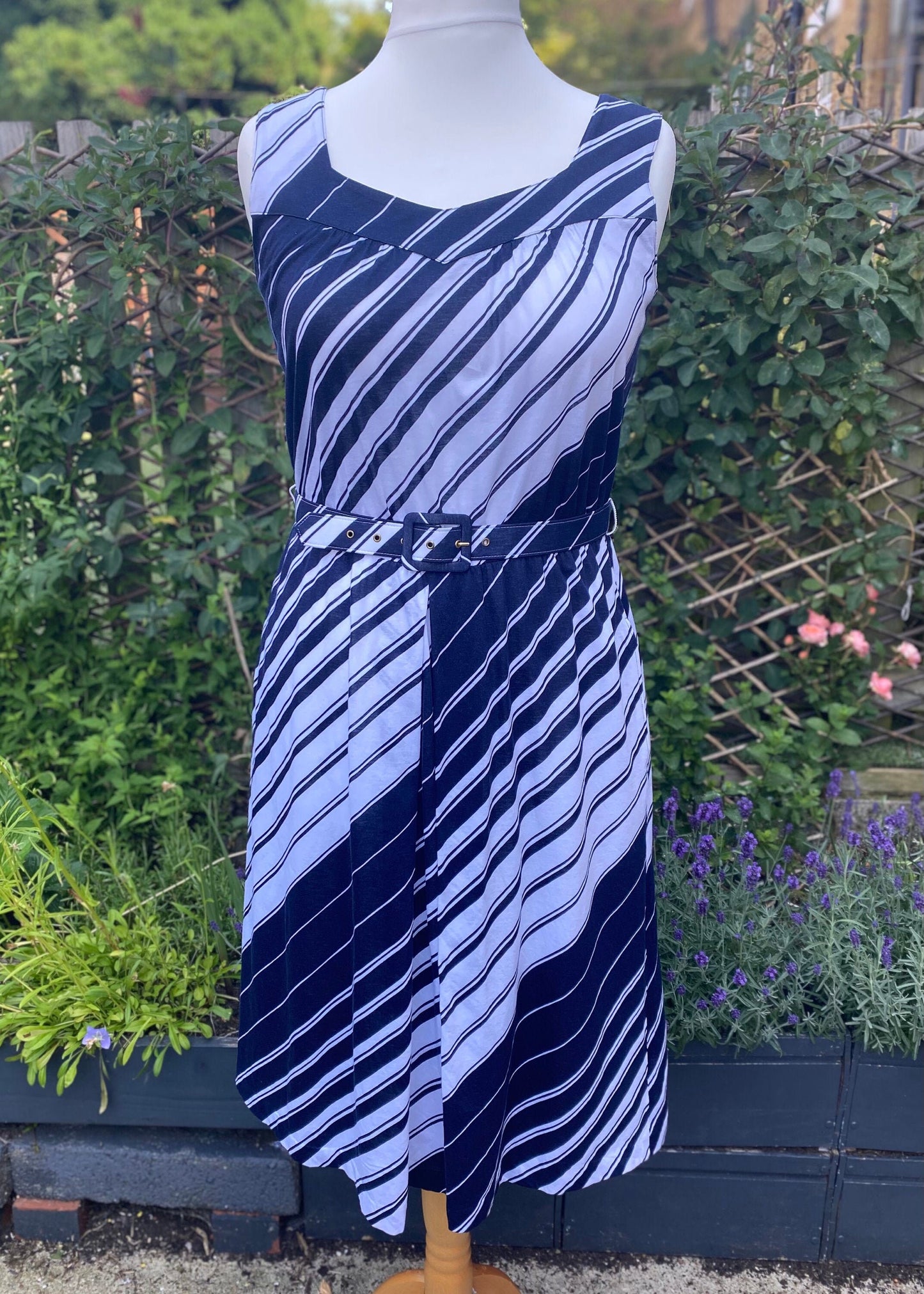 80s navy blue and white striped cotton sundress with matching belt. Approx UK size 14-16