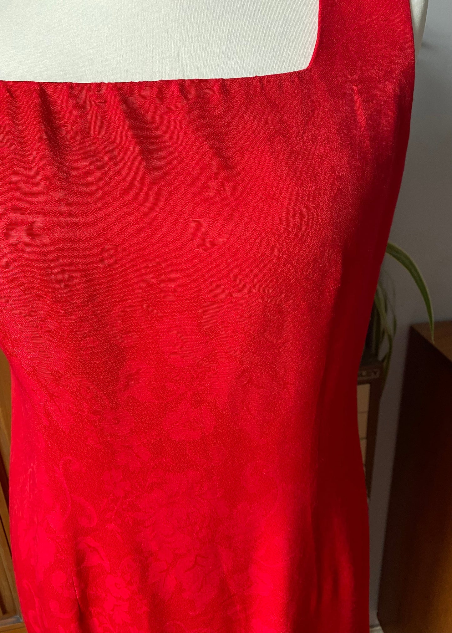 90s red rayon sleeveless dress by Karin Stevens. Approx  U.K. size 12-14