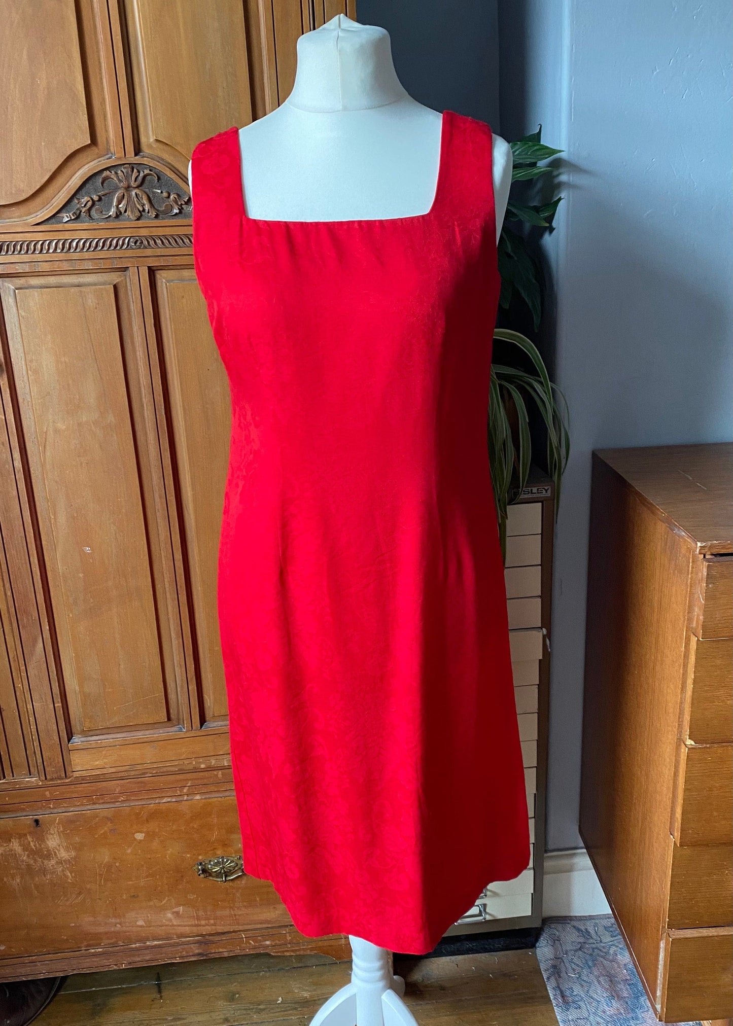 90s red rayon sleeveless dress by Karin Stevens. Approx  U.K. size 12-14