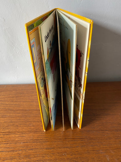 Things that Go Word Book. 70s hardback picture book.. Great gift idea