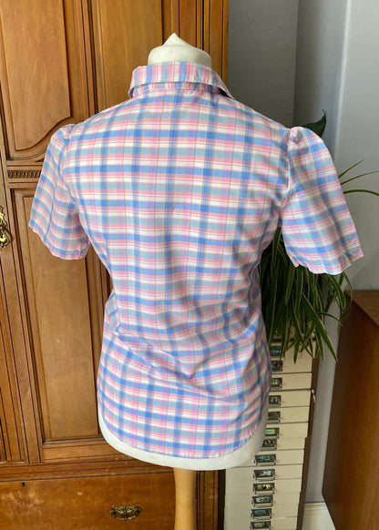 80s pink, white and blue checked blouse with Peter Pan collar. Approx U.K. size 12-14