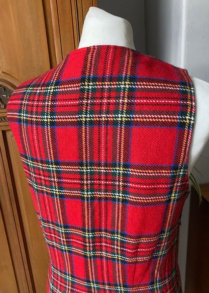 Vintage tartan mini dress. Plaid pinafore with metal buttons and pleated  skirt. 90s Grunge style. Approx UK size 6-8