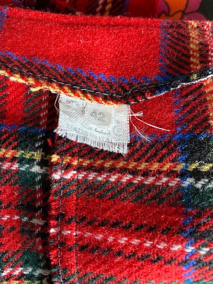 Vintage tartan mini dress. Plaid pinafore with metal buttons and pleated  skirt. 90s Grunge style. Approx UK size 6-8