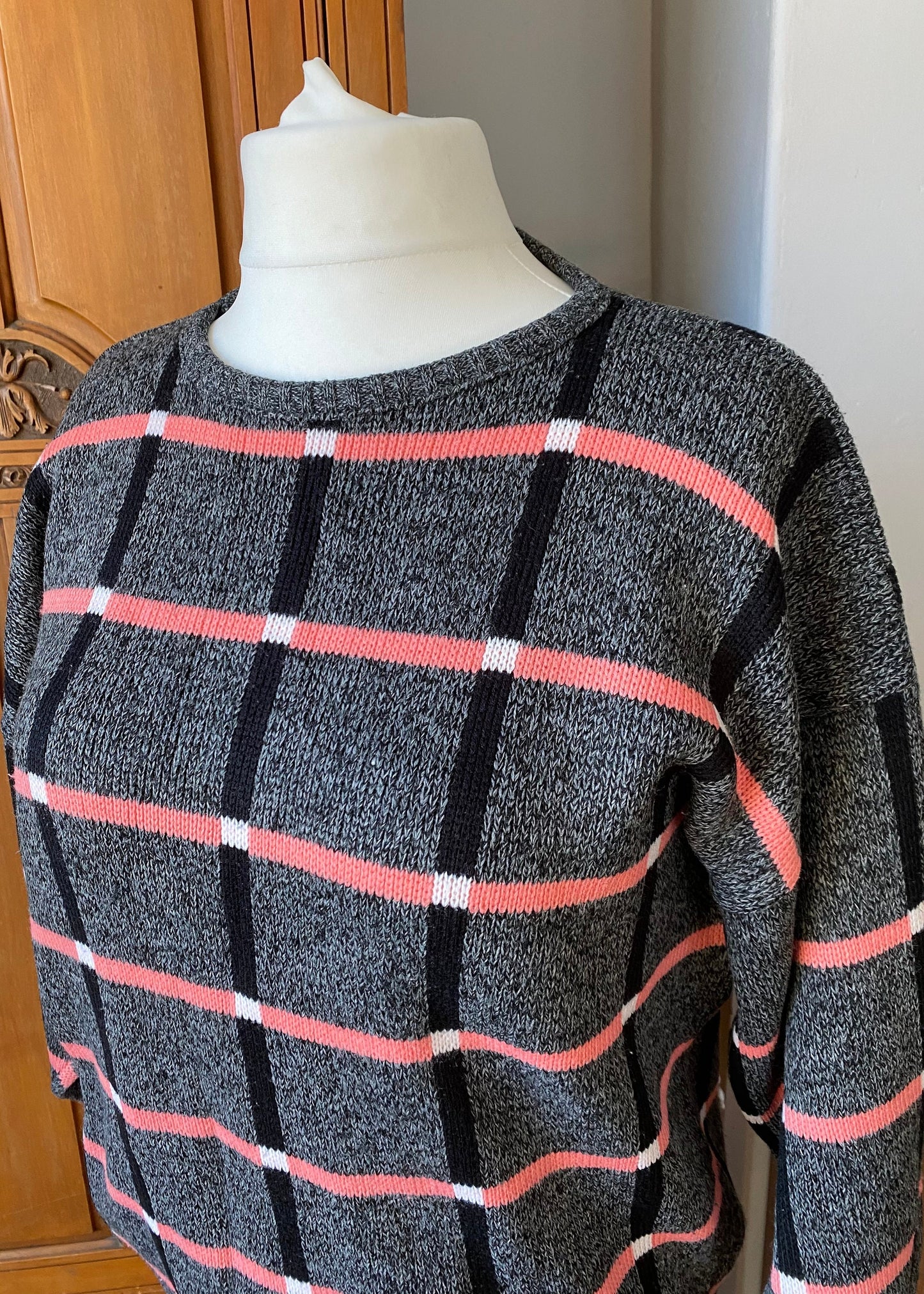 80s grey, pink, white and black geometric print jumper. Approx UK size 16-22 (w) L - XXL (m)