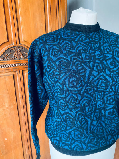 80s blue and black graphic print crew neck jumper. Approx UK size 10-14